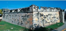 murallas de campeche, fuertes de campeche
