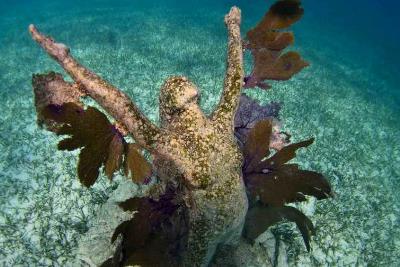 Museo Subacuático de Cancún