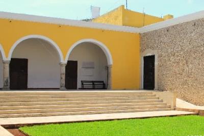 Plaza de la Constitución en Izamal