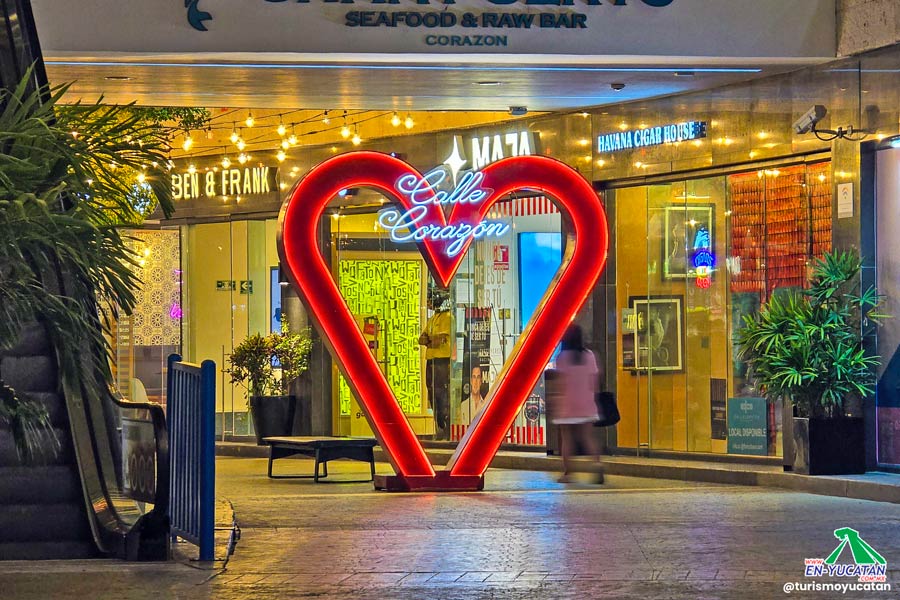 Calle Corazón Quinta Avenida de Playa del Carmen