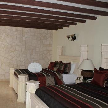 ecotel quinta regia, hotel economico valladolid yucatan, mexico