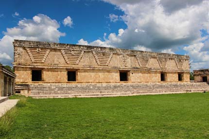 Cuadrángulo de las Monjas, Uxmal